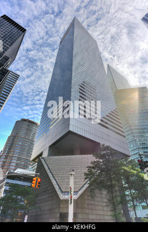 New York City - 11 ottobre 2017: la citigroup Centre (ex citicorp center e ora noto come il suo indirizzo, 601 Lexington Avenue) torre di uffici in n Foto Stock