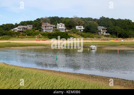 Case con vista del mare e del paesaggio, wellfleet, Cape Cod, Massachusetts, Stati Uniti Foto Stock