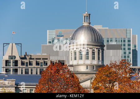 Montreal, ca - 21 ottobre 2017: Mercato di Bonsecours nel vecchio porto di Montreal, in autunno Foto Stock