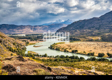 Rio Baker, dalla Carretera Austral, vicino Cochrane, Patagonia futuro parco nazionale del Cile Foto Stock