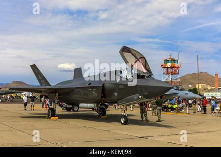 Un U.S. Air Force F-35un fulmine II sul display presso la storica Wendover Aviosuperficie in Airshow Wendover, Utah, Stati Uniti d'America. Foto Stock