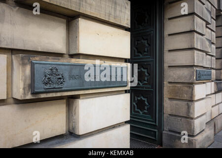 Segno al di fuori dell Alta Corte di Justiciary, suprema corte penale in Scozia. Edimburgo, Scozia, Regno Unito Foto Stock