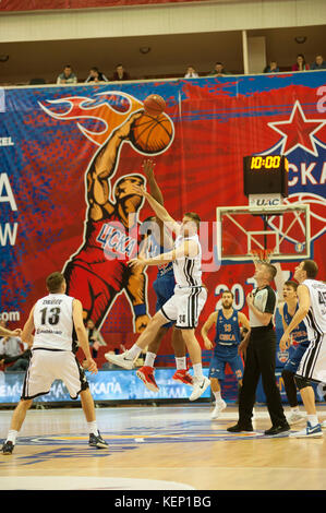 Mosca, Russia. 22 ottobre 2017. CSKA Moscow-Avtodor Saratov, Basketball VTB League, Sete round, USK CSKA Arena, Mosca, Russia credito: Konstantin Zismanov/Alamy Live News Foto Stock