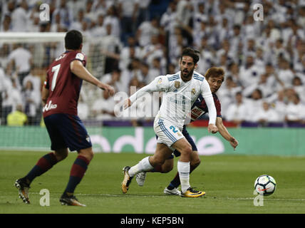 Madrid, Madrid, Spagna. 22 ottobre, 2017. Real Madrid player Isco visto durante il gioco.La squadra di calcio spagnola Real Madrid ha vinto 3-0 contro Eibar. Credito: manu reino/SOPA/ZUMA filo/Alamy Live News Foto Stock