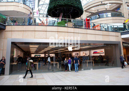 Apple Store nella Trinità Leeds in West Yorkshire, Inghilterra Foto Stock