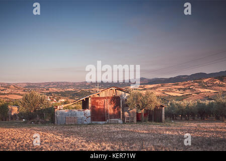 Paese vecchio fienile Foto Stock