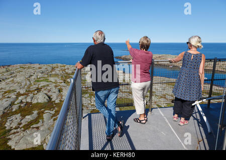 Vinga isola con Vinga faro e il faro rotante, una molto bella e interessante isola nell'arcipelago di Göteborg. Vale la pena di visitare. Arrivo in barca. Foto Stock