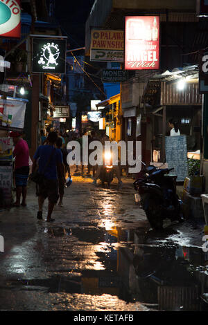 Scena notturna durante la stagione delle piogge in El nido, palawan Foto Stock