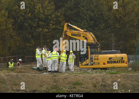 La polizia inizia a cercare una nuova area di un sito di discarica a Milton, Cambridgeshire, per la scomparsa del gunner RAF Corrie McKeague che è stato visto l'ultima volta il 24 2016 settembre a Bury St Edmunds, Suffolk. Foto Stock