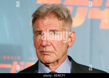 Tokyo, Giappone. 23 ottobre, 2017. attore americano e produttore di film di harrison ford parla durante un Giappone premiere per il film BLADE RUNNER 2049 il 23 ottobre 2017, Tokyo, Giappone. Ford, insieme con il regista denis villeneuve e attrici ana de armas e sylvia hoeks, ha salutato i tifosi in occasione dell'evento. il film giapponese teatri il 27 ottobre. Credito: rodrigo reyes marin/aflo/alamy live news Foto Stock