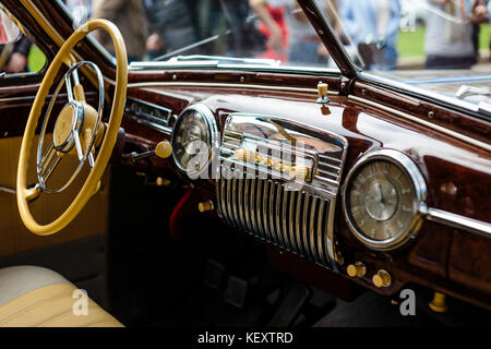 Fotografia di auto d'epoca, interno, San Pietroburgo, Russia Foto Stock