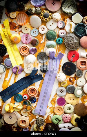 Bottoni e zip collezione nella Cipro del Nord mercato nord, Nicosia, europa Foto Stock