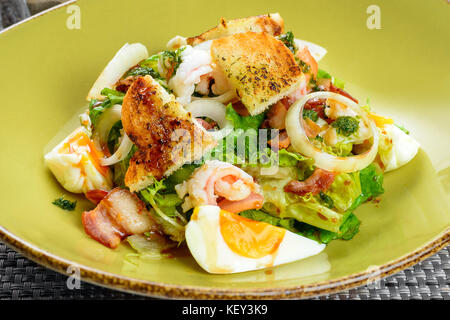 Il coreano con insalata di uova e frutti di mare Foto Stock