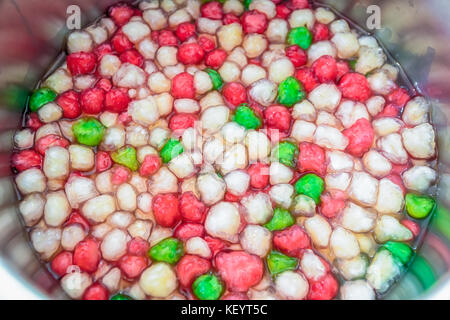 Muti color castagno noce di cocco in salsa alla panna. Foto Stock