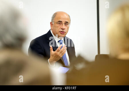 Sir Brian Leveson PC - Un giudice inglese che ha presieduto l'inchiesta pubblica nella cultura, pratiche ed etica della stampa britannica Foto Stock