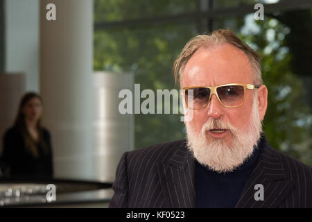 Francoforte, Germania. 10 ottobre 2017. Friedrich Liechtenstein (* 1956), musicista e attore tedesco, che arriva sul Red carpet per la Frankfurt Bookfai Foto Stock