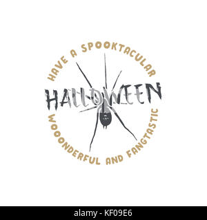 Halloween badge. vintage disegnati a mano logo design. stile monocromatico. elementi di tipografia e simbolo di halloween - spider. stock isolati su sfondo bianco Foto Stock