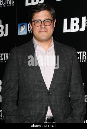 Los Angeles, CALIFORNIA, Stati Uniti. 24 ottobre 2017. Rich Sommer. "LBJ" prima mondiale tenutasi all'ArcLight Hollywood di Los Angeles. Credito fotografico: AdMedia Credit: AdMedia/ZUMA Wire/Alamy Live News Foto Stock