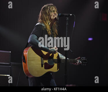 Fort Lauderdale, Florida, Stati Uniti. 24th ottobre 2017. Contro di Me si esibisce presso la Culture Room il 24 ottobre 2017 a Fort Lauderdale, Florida. Credito: Mpi04/Media Punch/Alamy Live News Foto Stock