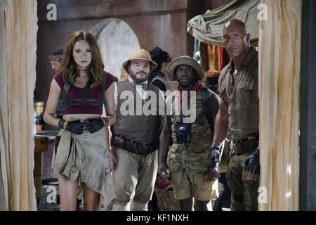 Jumanji: Welcome to the Jungle è un imminente American 3D azione avventura film diretto da Jake Kasdan e scritto da Chris McKenna, Erik Sommers, Scott Rosenberg e Jeff Pinkner. Questa fotografia è per il solo uso editoriale ed è il copyright del film company e/o il fotografo assegnato dal film o società di produzione e può essere riprodotto solo da pubblicazioni in congiunzione con la promozione del film di cui sopra. Un credito per il film company è richiesto. Il fotografo deve anche essere accreditato quando noto. Foto Stock