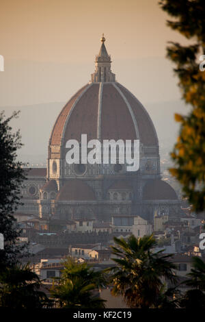 Firenze, Toscana - il meraviglioso panorama di Firenze dal Piazzale Michelangelo, Cattedrale di Santa Maria del Fiore Foto Stock