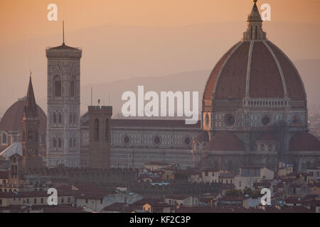 Firenze, Toscana - il meraviglioso panorama di Firenze dal Piazzale Michelangelo, Cattedrale di Santa Maria del Fiore Foto Stock