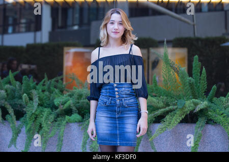 Roma, Italia. 24 ott 2017. italiano attrice SABRINA martina durante il photocall del film italiano "la ragazza nella nebbia", diretto da Donato carrisi. Credito: Matteo nardone/Pacific press/alamy live news Foto Stock