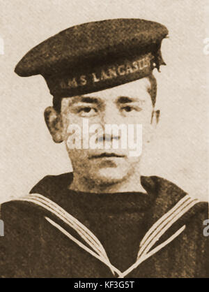 1919 - Ritratto di 16 anno vecchio marinaio inglese boy. Jacky Cornwell V.C, (John Travers Cornwell boy eroe della battaglia dello Jutland - ex boy scout & esercito volontario partecipante Foto Stock