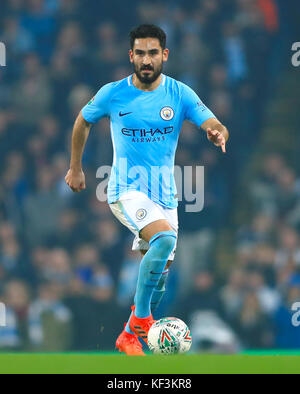 Ilkay Gundogan di Manchester City durante la Carabao Cup, quarto incontro all'Etihad Stadium di Manchester. PREMERE ASSOCIAZIONE foto. Data immagine: Martedì 24 ottobre 2017. Guarda la storia di calcio della PA Man City. Il credito fotografico dovrebbe essere: Tim Goode/PA Wire. RESTRIZIONI: SOLO USO EDITORIALE non utilizzare con audio, video, dati, elenchi di apparecchi, logo di club/campionato o servizi "live" non autorizzati. L'uso in-match online è limitato a 75 immagini, senza emulazione video. Nessun utilizzo nelle scommesse, nei giochi o nelle pubblicazioni di singoli club/campionati/giocatori. Foto Stock