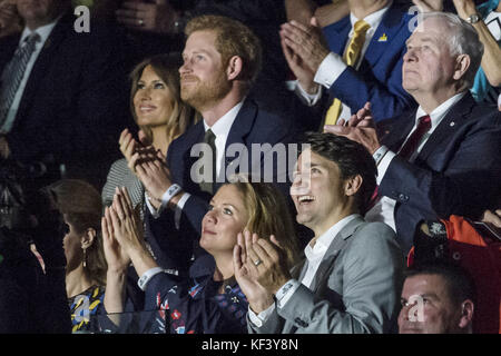 Reali e politici partecipano alla cerimonia di apertura degli Invictus Games presso Air Canada. Con: Prince Harry, Melania Trump, Justin Trudeau, Sophie Grégoire Trudeau dove: Toronto, Canada quando: 23 set 2017 Credit: Euan Cherry/WENN.com Foto Stock