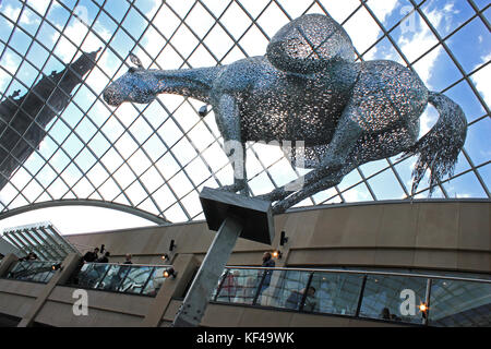 Trinità Leeds è un centro commerciale e per il tempo libero a Leeds, Regno Unito. Situato nel centro di Leeds. Ha aperto il 21 marzo 2013, con oltre 130.000 registrati vi Foto Stock