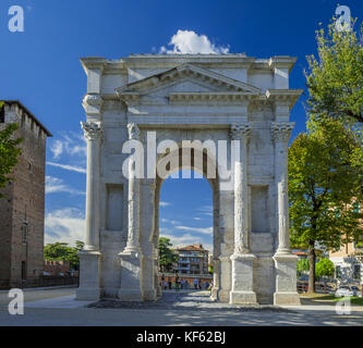 Arco dei Gavi a verona, Italia Foto Stock