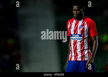 Elche, Spagna. 25 Ott 2017. Thomas dell'Atletico de Madrid durante il round spagnolo della Coppa del Rey (King's Cup) del 32 prima partita di calcio tra Elche CF e Atletico de Madrid allo stadio Martinez Valero di Elche Credit: Sergio Lopez/Pacific Press/Alamy Live News Foto Stock