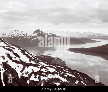 Stati Uniti d'America, Alaska, un alto lago alpino nel Chugach Mountains, chugach national park Foto Stock