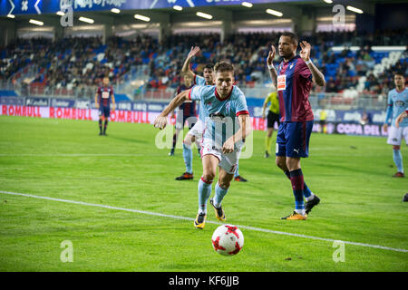 Eibar, Spagna. 25 ottobre 2017. (17) Andrew Hjulsager durante la partita di calcio spagnola della Copa del Rey tra Eibar e Deportivo de la Coruna allo stadio Ipurua, a Eibar, Spagna settentrionale, Thrusday, ottobre 25, 2017 crediti: Gtres Información más Comuniación on line, S.L./Alamy Live News Foto Stock