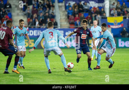 Eibar, Spagna. 25 ottobre 2017. (26) Imanol Sarriegi durante la partita di calcio spagnola della Copa del Rey tra Eibar e Deportivo de la Coruna allo stadio Ipurua di Eibar, Spagna settentrionale, giovedì, ottobre 25, 2017 crediti: Gtres Información más Comuniación on line, S.L./Alamy Live News Foto Stock