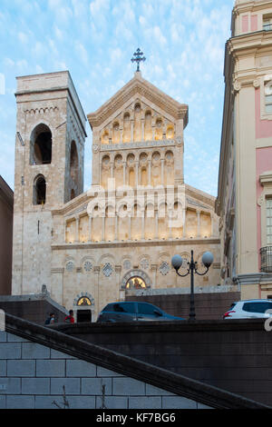 La cattedrale della città vecchia di Cagliari, Sardegna, dedicato alla Vergine Maria e di santa Cecilia Foto Stock