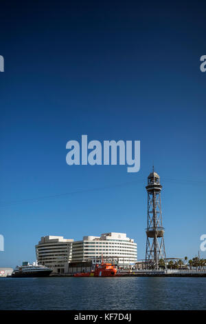 Il world trade center e barcelona Port Vell funivia jaume i torre in Spagna Foto Stock