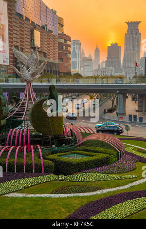 asia cina Shanghai perla del viaggio est torre televisiva museo di Shanghai Bund Pudong Bund Sightseeing Tunnel Foto Stock