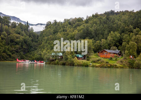 Stati Uniti d'America, Alaska, redoubt bay, grande fiume lago, arrivando sul piano di flottazione a redoubt bay lodge Foto Stock