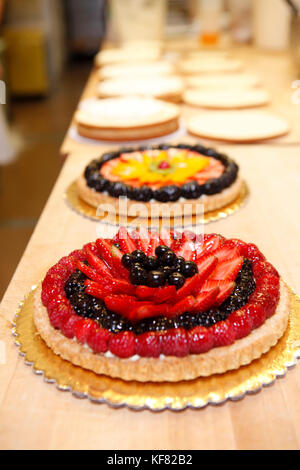 Stati Uniti d'America, la California di Oakland, la farine, pasticcini preparati nella cucina di la farine Foto Stock