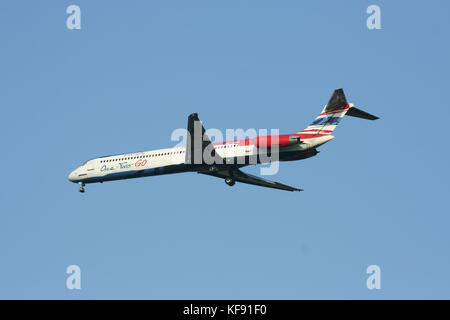 Licciana Nardi, Italia - circa 2007: hs-oma MD-82 di uno di due compagnie aeree go ( compagnia aerea low-cost), atterrando all aeroporto di chiangmai da l'aeroporto Don Muang di Bangkok, Foto Stock