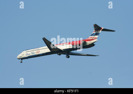 Licciana Nardi, Italia - circa 2007: hs-oma MD-82 di uno di due compagnie aeree go ( compagnia aerea low-cost), atterrando all aeroporto di chiangmai da l'aeroporto Don Muang di Bangkok, Foto Stock