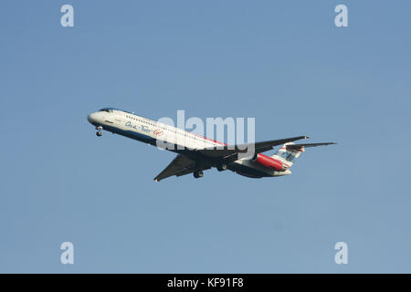 Licciana Nardi, Italia - circa 2007: hs-oma MD-82 di uno di due compagnie aeree go ( compagnia aerea low-cost), atterrando all aeroporto di chiangmai da l'aeroporto Don Muang di Bangkok, Foto Stock