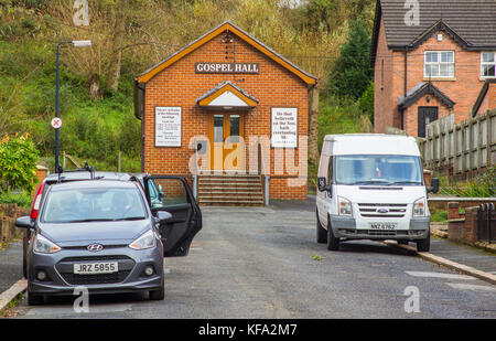 La piccola chiesa Gospel Hall che serve la comunità locale nel vecchio villaggio mulino di Edenderry alla periferia di Belfast in.County Down, Northern Foto Stock