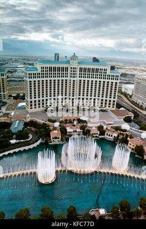 Stati Uniti d'America, Nevada, Las Vegas, città del peccato, il Bellagio Hotel fotografata dalla cima della torre Eiffel, Paris Las Vegas hotel e casino Foto Stock