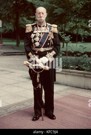 Prince George della Grecia e della Danimarca (1869-1957) in admiral uniforme 1953 Taponier Photo12.com foto - Coll. Taponier Foto Stock