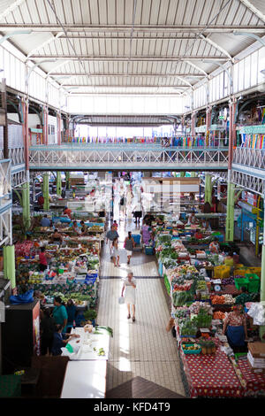 Polinesia francese, Tahiti. Il mercato comunale di Papeete. Foto Stock