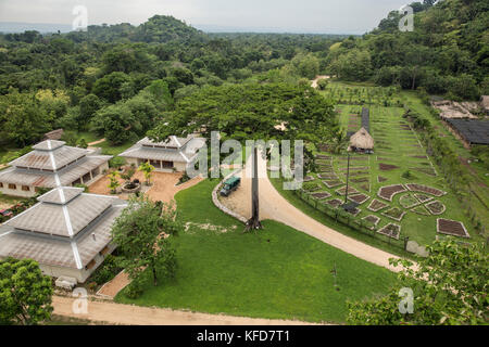 BELIZE, Punta Gorda, Toledo, una vista ariel di Belize Lodge Belize Belize e la Jungle Farm, che è dedicato a sviluppare stabilità economica duratura i Foto Stock