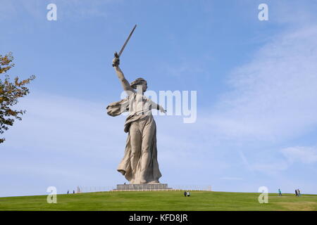 Il 'Motherland chiamate' statua sulla Mamayev Kurgan a Volgograd, Russia Foto Stock